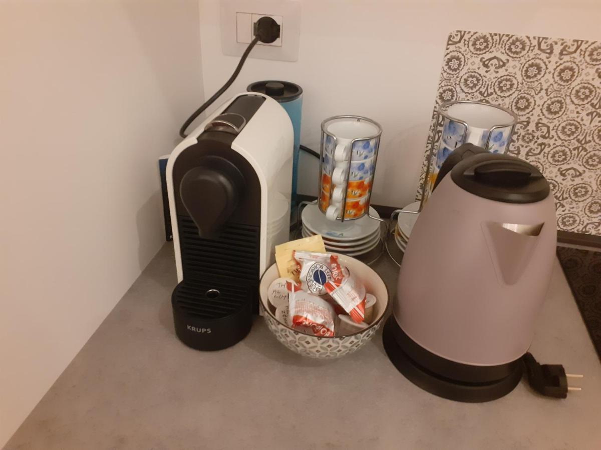 밀라노 Bilocale 7 Piano Balcone Vista Skyline 아파트 외부 사진
